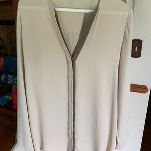 Zoa nwot‎ poly blouse. Gorgeous